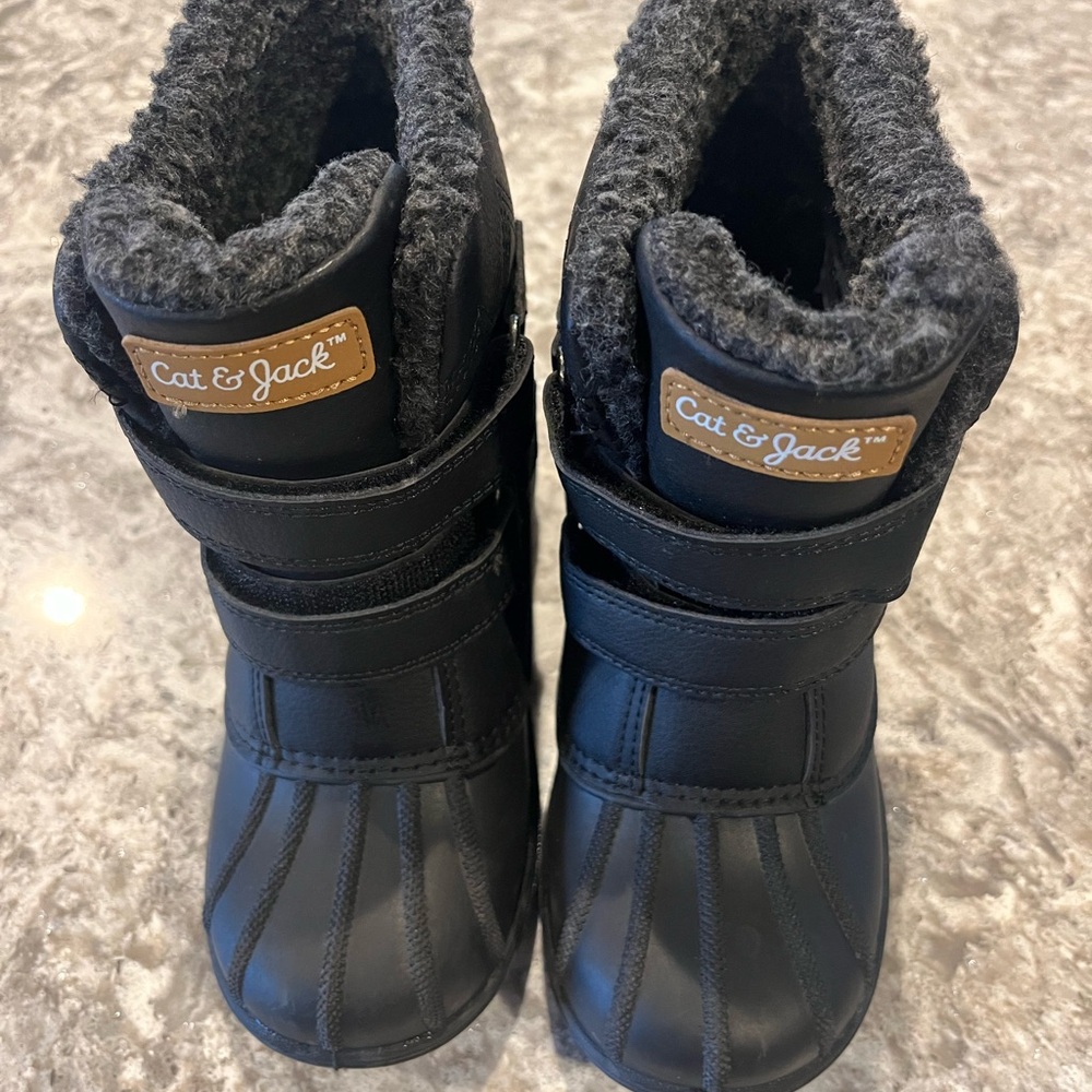 Cat & Jack Black Winter Boots